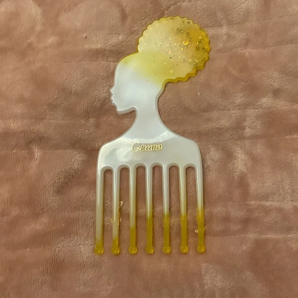 CUSTOM Zodiac Afro Comb - Female Ponytail - Picture 3 of 5